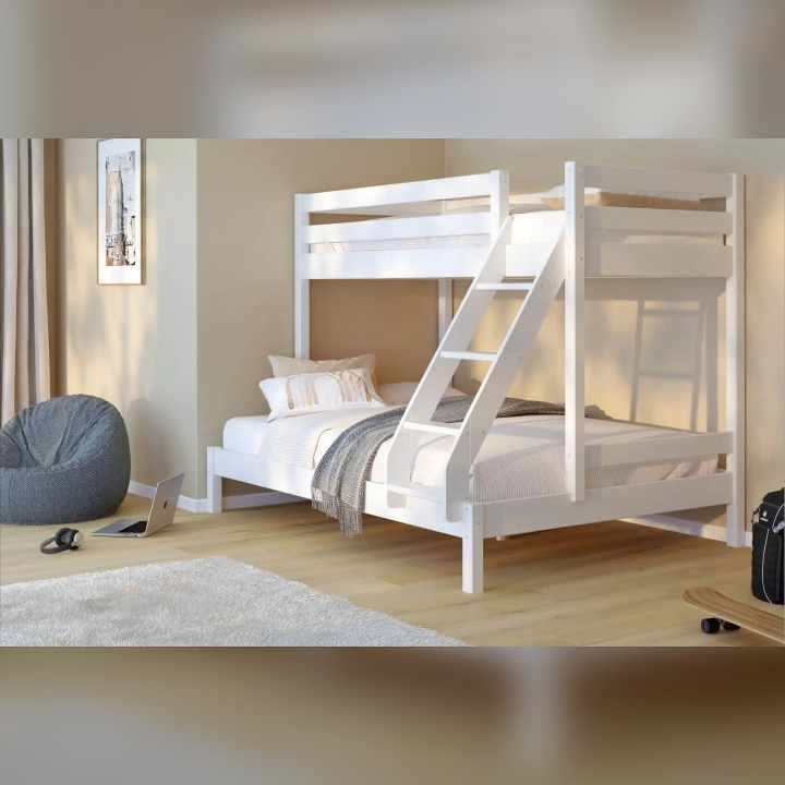 Białe łóżko piętrowe 3 osobowe sosna