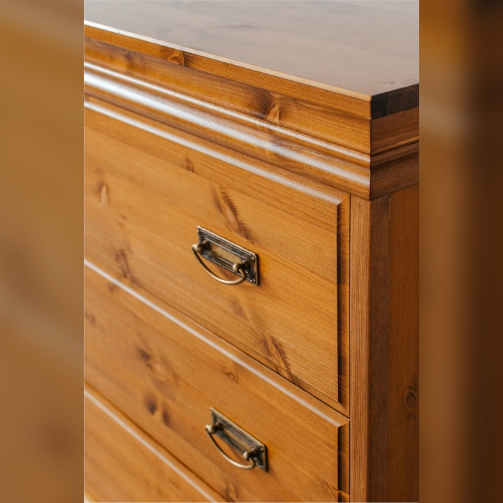 Komoda sosnowa z szufladami Sycylia