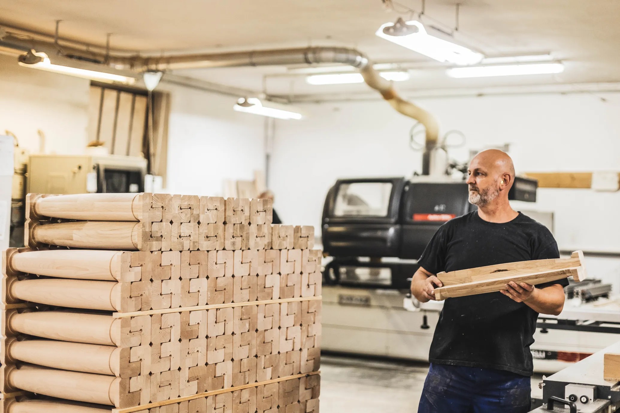 Czy warto kupić meble z litego drewna w Tartak Meble?