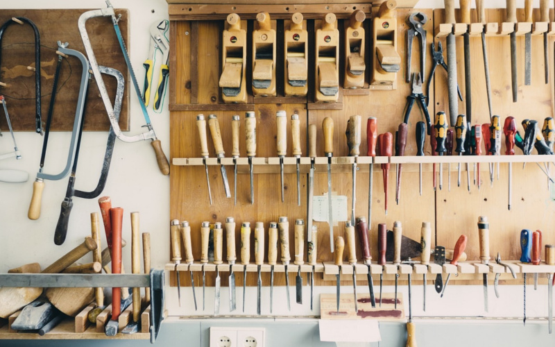 Dlaczego warto wybrać producenta mebli?