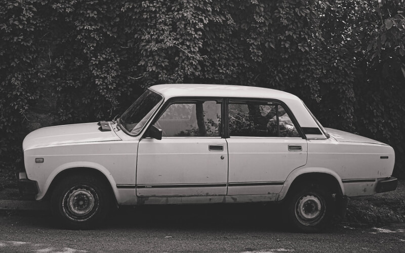 Jak ulepszyć stare meble z PRL-u