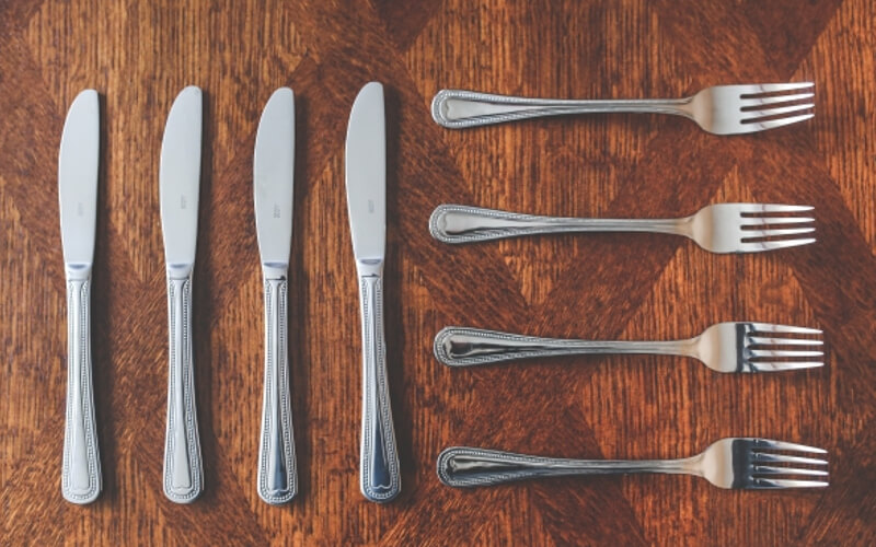 Stół i krzesła czyli wygoda i funkcjonalność