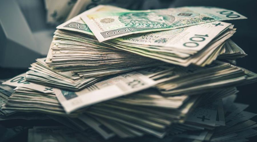 Dlaczego meble z drewna są drogie?