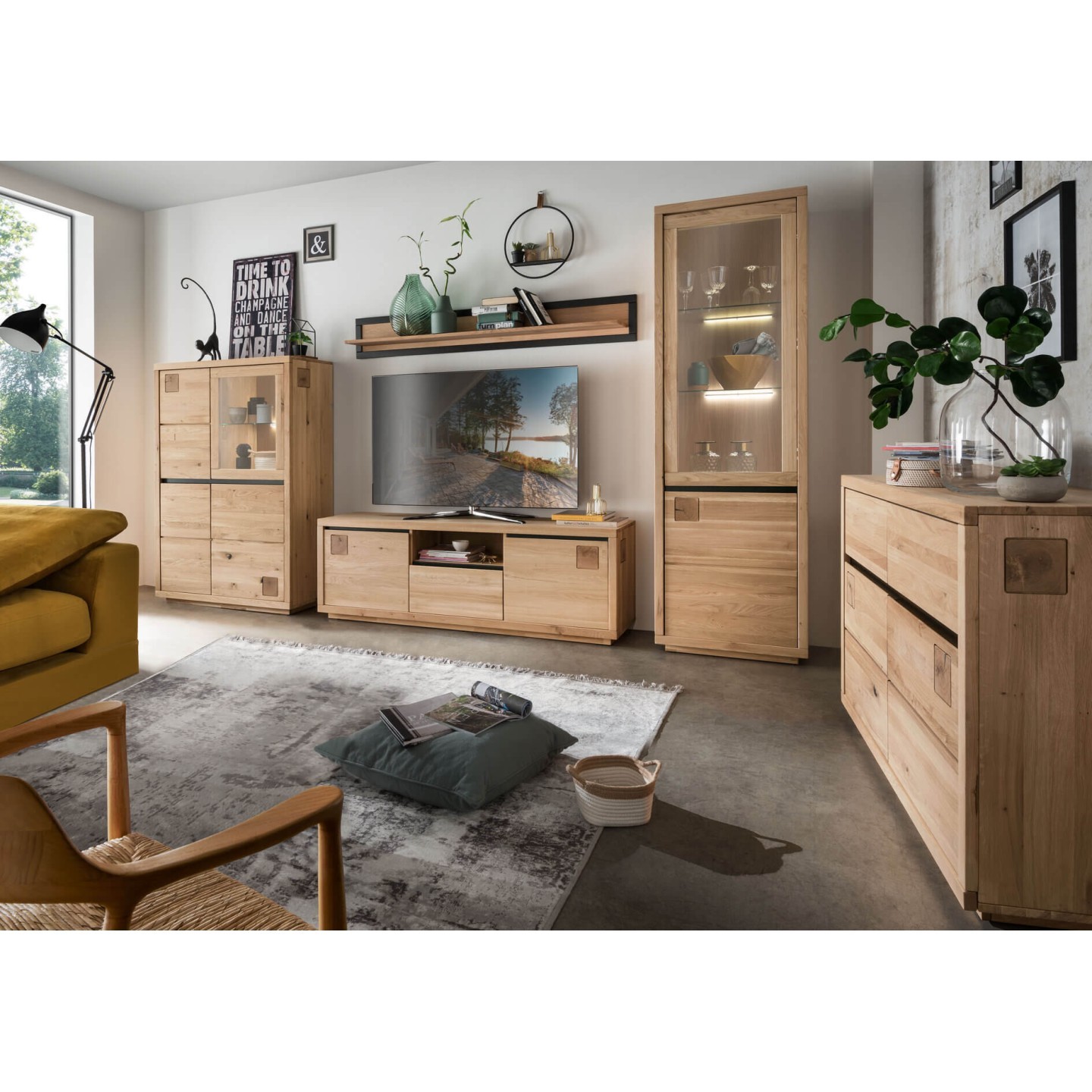 Jak dbać o meble z prawdziwego drewna? [GRUDZIEŃ 2025]