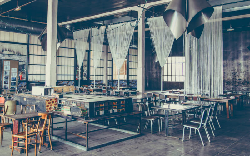 Drewno i stal to eleganckie połączenie