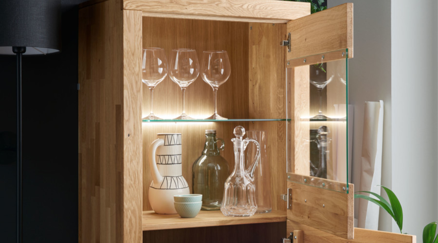 Jak zamontować oświetlenie do mebli?