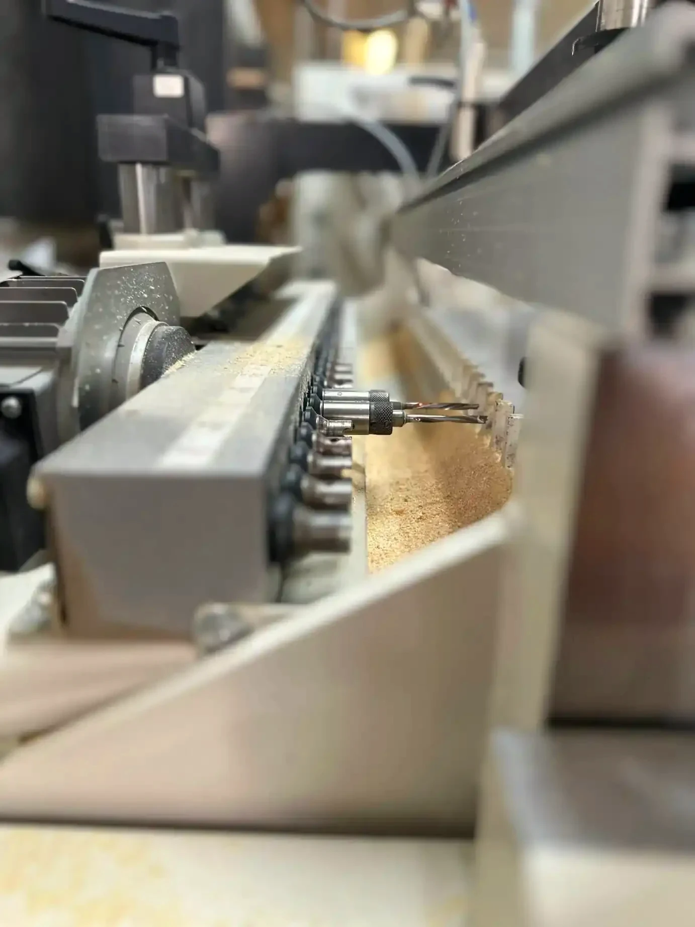 produkcja mebli maszyna produkcyjna