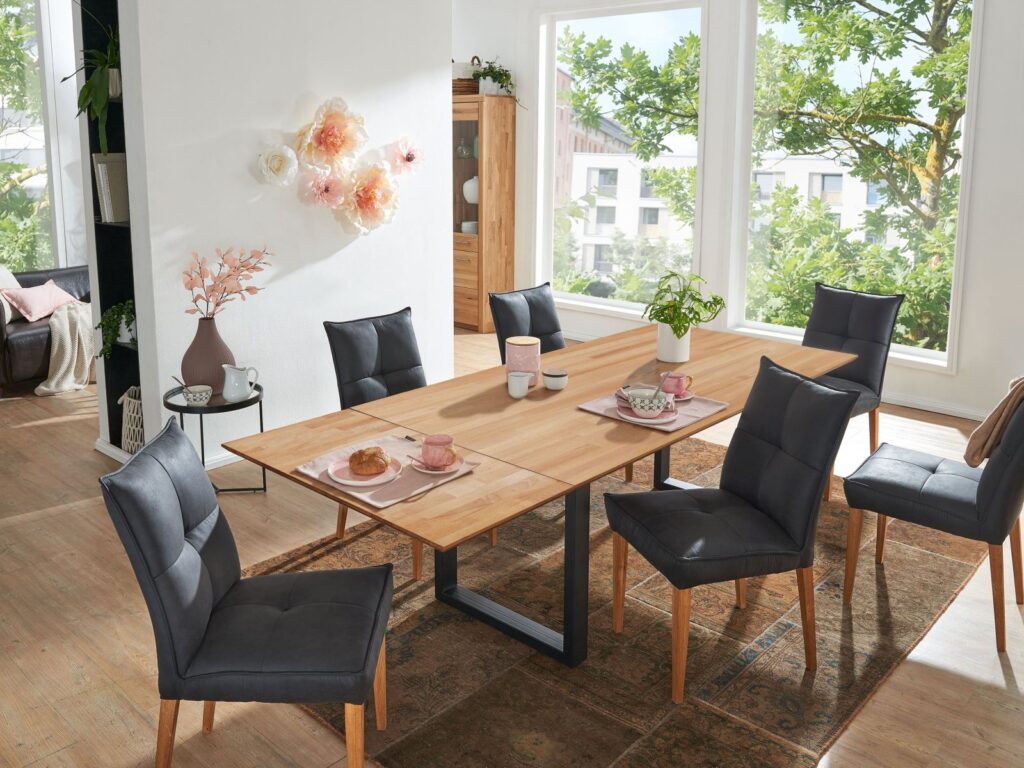 rozkladane-stoly-z-drewna